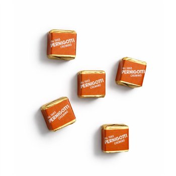 Čokoládová pralinka Cremino s lieskovými orieškami